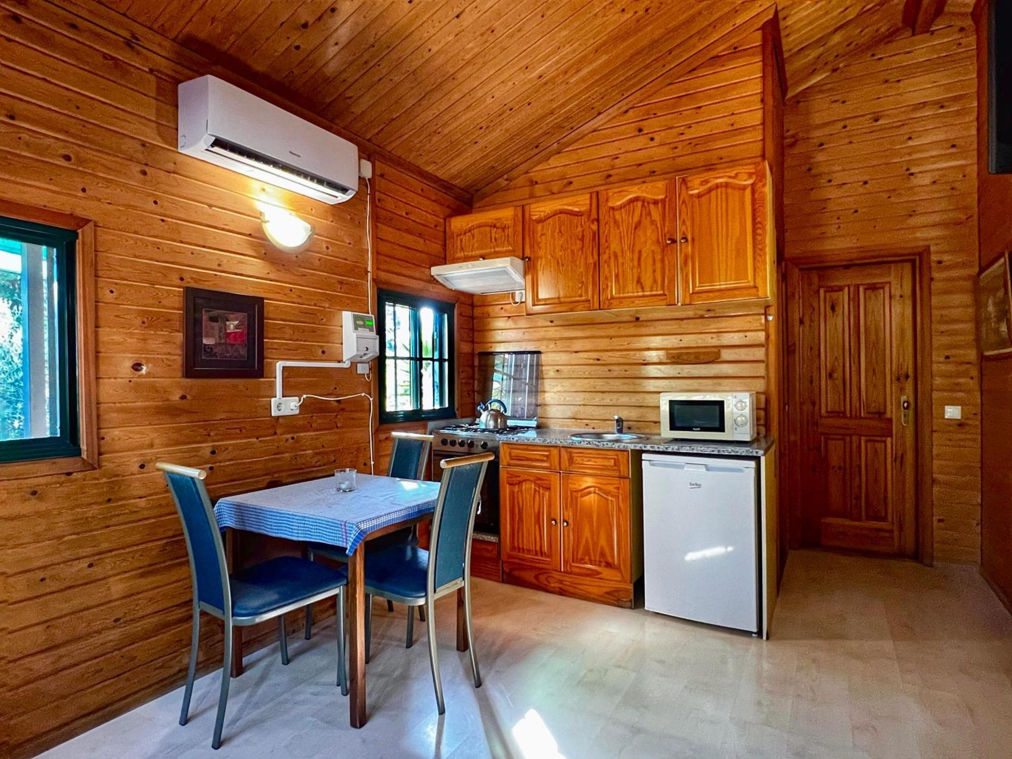 Redondo Lodges Junceira ภายนอก รูปภาพ